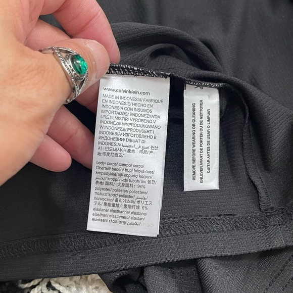 NWT Men’s X-Small Calvin Klein Short Sleeve Quick Dry Stretch Tee In Black - Picture 7 of 9